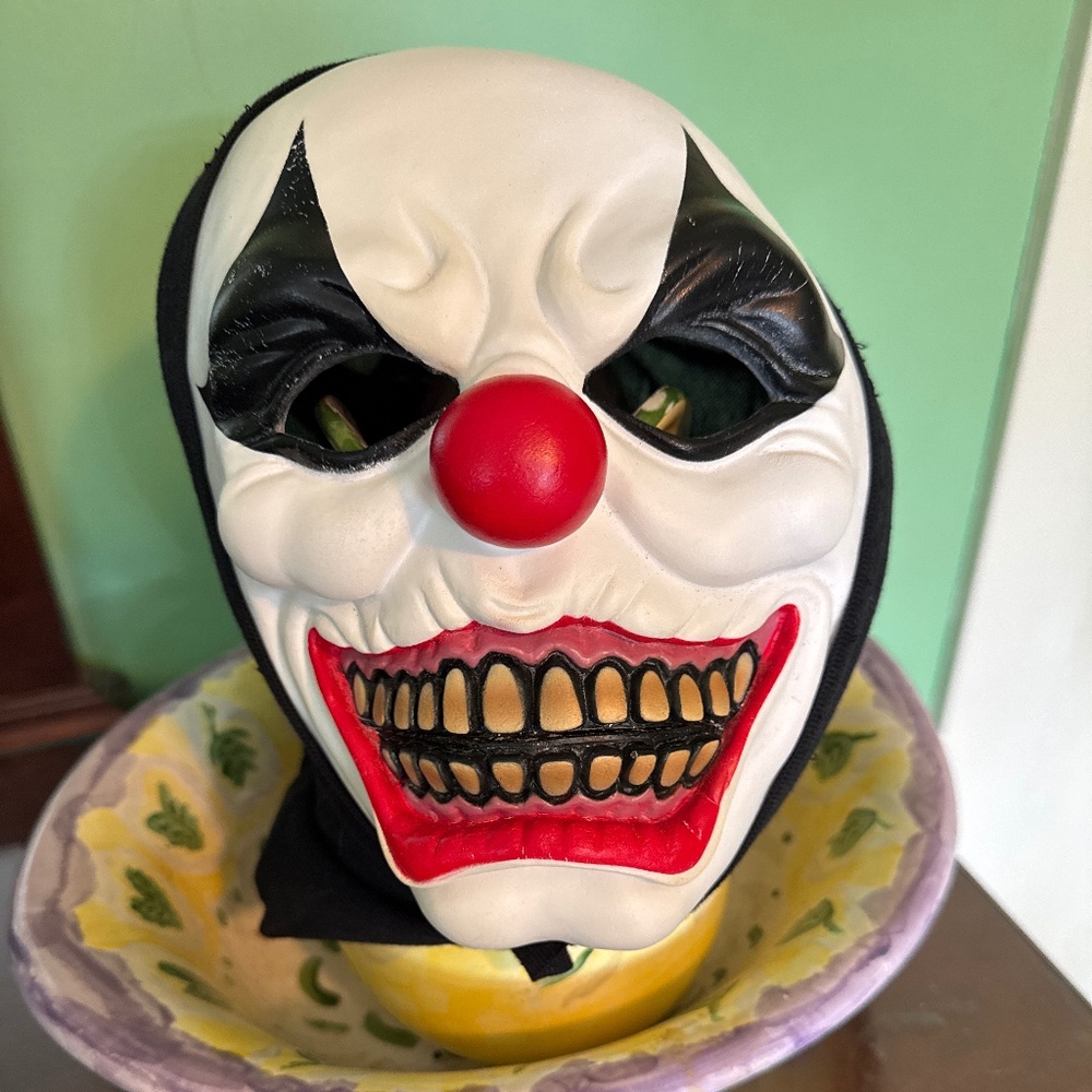 Scary clown Halloween mask